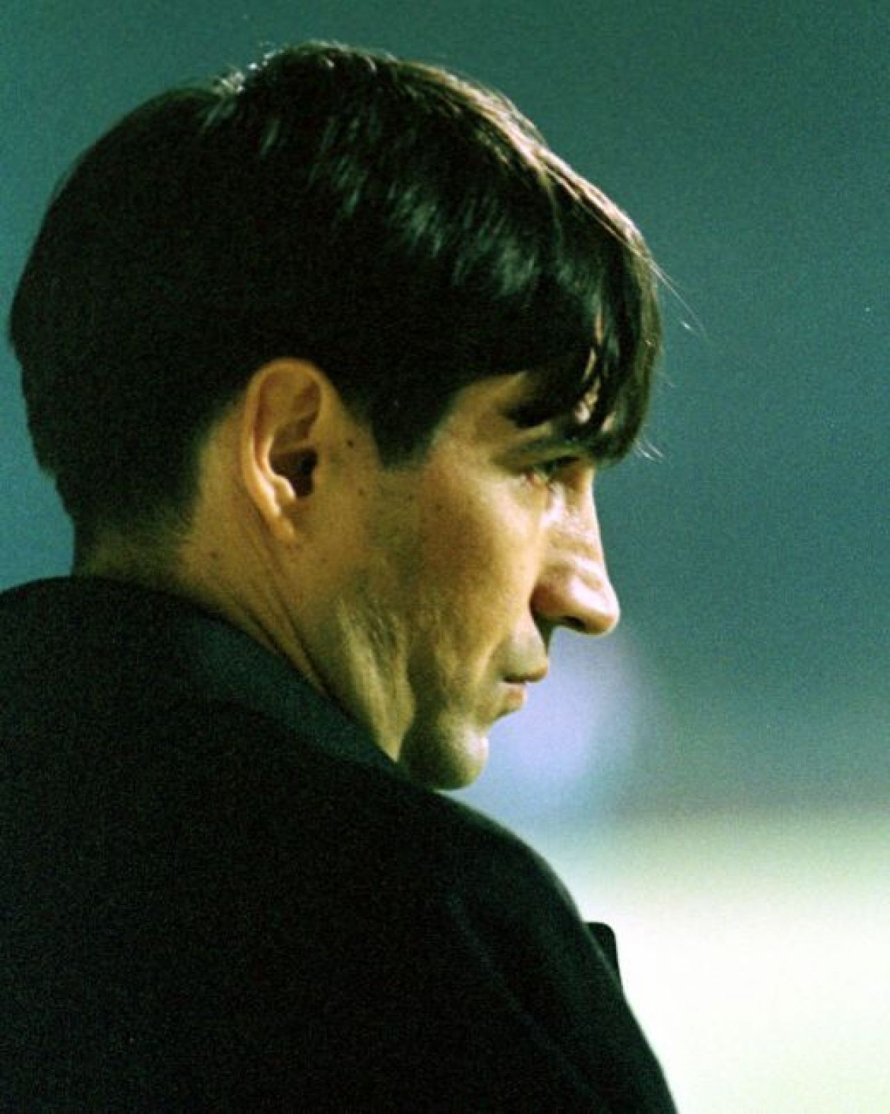 SUPERFOTO: Noptile nedormite ale lui Victor Piturca! Care nopti nedormite?! Faci diferenta intre o poza din '98 si una din 2011?_6