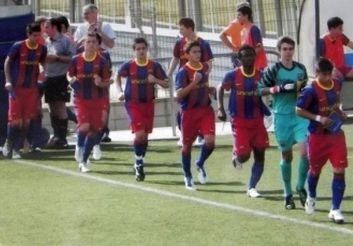 A semnat pe 5 ani cu Barcelona, in aceeasi zi cu Fabregas, si e ROMAN! Asta e transferul verii pentru noi: