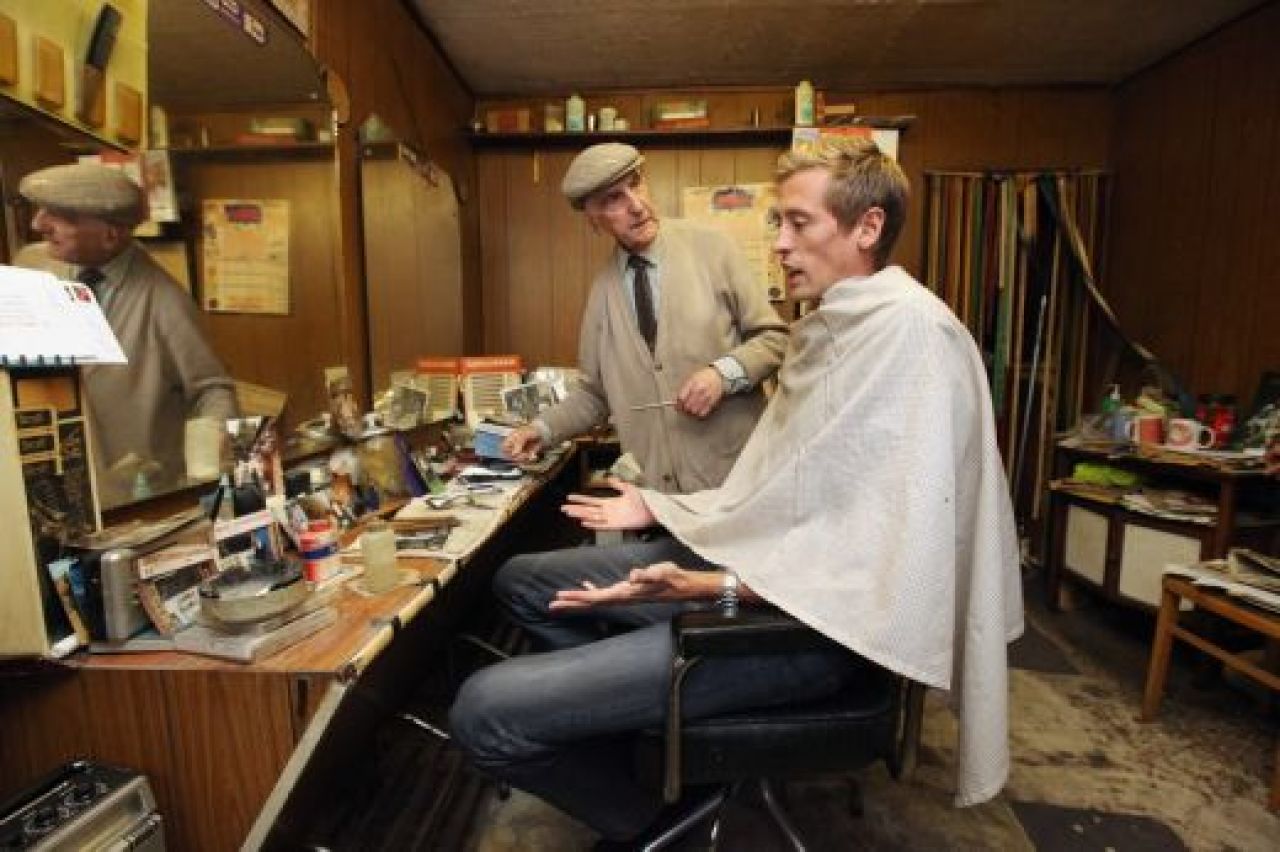 Drama din Londra naste eroi! Peter Crouch si fanii lui Tottenham i-au transformat cosmarul in cea mai fericita zi! SUPER FOTO_2