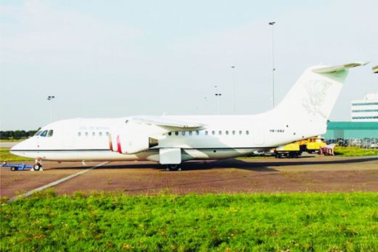 Zbor de 20.000 de euro spre Europa League! Dinamovistii au facut deplasarea in Ucraina cu avionul preferat al lui Becali! FOTO_1