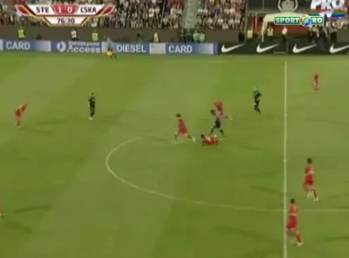 SUPER VIDEO! Tatu si Gigi Becali au "dansat" in acelasi timp! Faza cu TSKA care l-a ridicat in picioare pe patronul Stelei