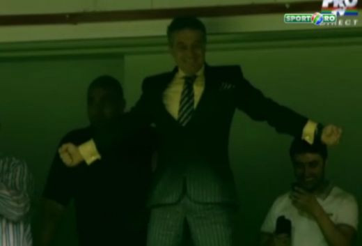 VIDEO: Stelistii ii fac acum sTATUie! Tatu si Gigi au dansat in acelasi timp! Faza cu TSKA care l-a ridicat in picioare pe patronul Stelei