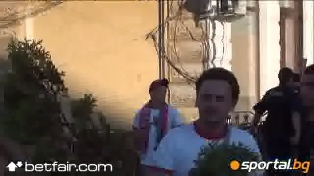 INCREDIBIL! Bulgarii acuza politia din Cluj ca i-au BRUTALIZAT pe fanii lui TSKA! Vezi imagini de la incidente: