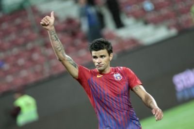 FOTO: Fanii lui TSKA s-au razbunat pe tatal lui Iliev! Reactia impresionanta a tatalui stelistului si gestul urat al bulgarilor: