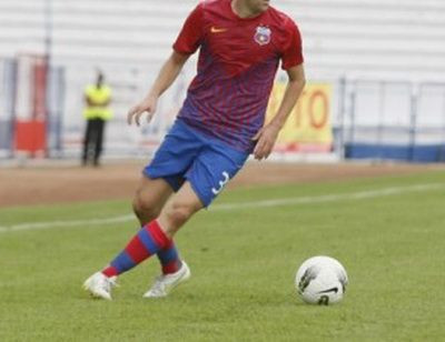 Cu ce s-a ales Becali dupa: E incredibil! Nu-mi dau seama cum de nu l-a transferat nimeni pana acum! EPIC FAIL, varianta Gigi: