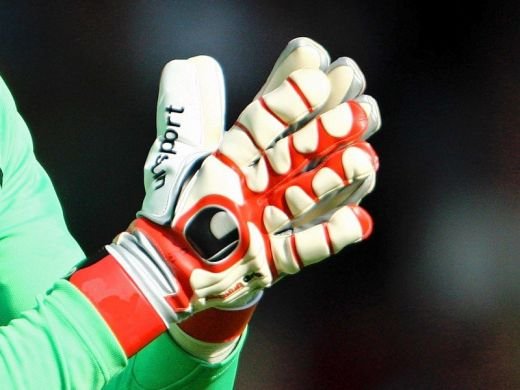 Portarul lui Hapoel a jucat la Rapid si a distrus multe meciuri in Giulesti! Vezi cui trebuie sa ii dea Pancu gol:_3