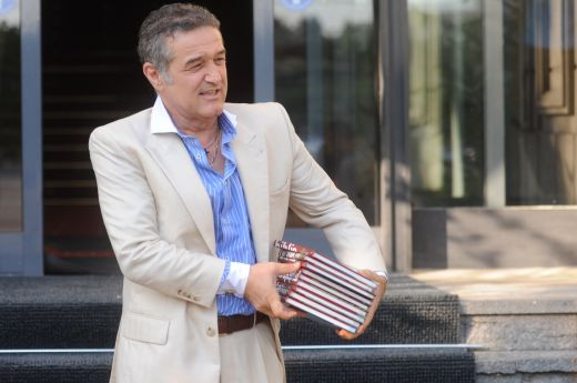 Stelistii, scapati de PRESIUNE! Becali e ocupat cu nunta lui Borcea: E mai importanta ca fotbalul!