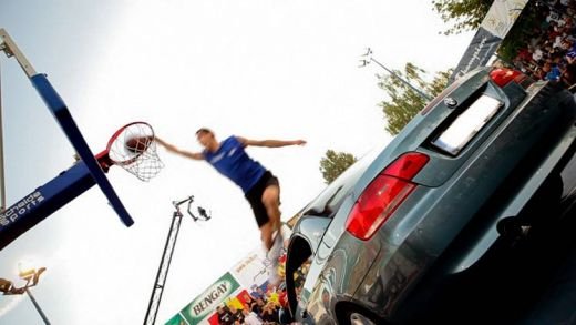 ACUM LIVE VIDEO! CM Slamdunk de la Bucuresti! SUPER SHOW!