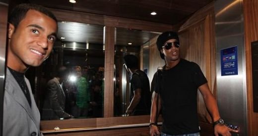 Exemplu pentru Mutu! Gestul lui Ronaldinho care a uimit Brazilia inainte de un meci jucat pentru nimic: