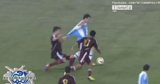 Nu l-au putut opri pe Messi decat prin fault! Cele mai tari driblinguri din primul meci in care a fost capitanul Argentinei!