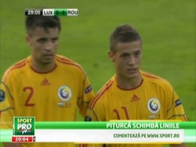 "Baga material, tata, ca esti tanar!" Banel intra in locul lui Torje la meciul cu Franta! Vezi cine o sa fie fundas dreapta: