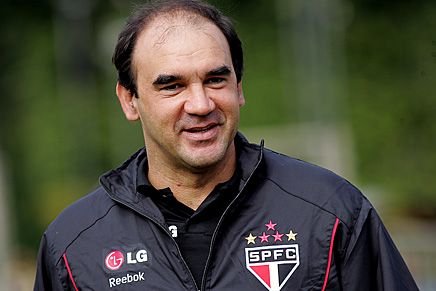 Fotbalul l-a bagat in coma! Antrenorul care a urmat exemplul negativ al lui Lucescu: Vreau sa mor pe terenul de fotbal!