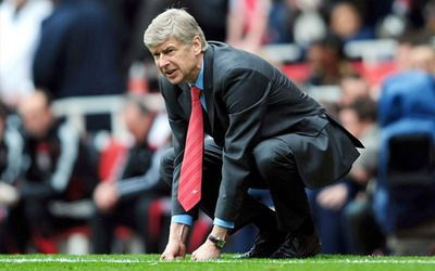 Ce aroganta le-a facut Wenger dusmanilor sai inainte de 2-8 cu Man United si cum a aflat ca exista un Dumnezeu!&nbsp; Afla povestea AICI: