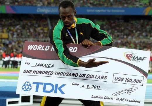 VIDEO: Bolt a reusit o cursa SF! Jamaica, RECORD MONDIAL la Campionatul Mondial de la Daegu!_2
