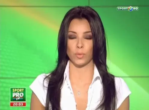 Citeste luni in ProSport: Razvan Lucescu s-a trezit la Rapid cu un fotbalist pe care nu l-a cerut!