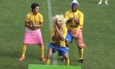 Asta e cea mai ORIGINALA si mai NEBUNA varianta a... Shakirei! Crezi ca lui Pique o sa-i placa? VIDEO AMUZANT