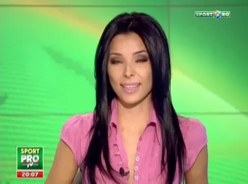 SUPER IMAGINI: Alexandra Stan l-a incantat pe Ronaldinho! Vezi ce melodie a cantat: