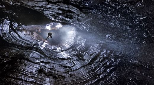 Cea mai mare ciudatenie a Pamantului: Everestul vanatorilor de pesteri! FOTO: Cel mai adanc loc descoperit de oameni!_4