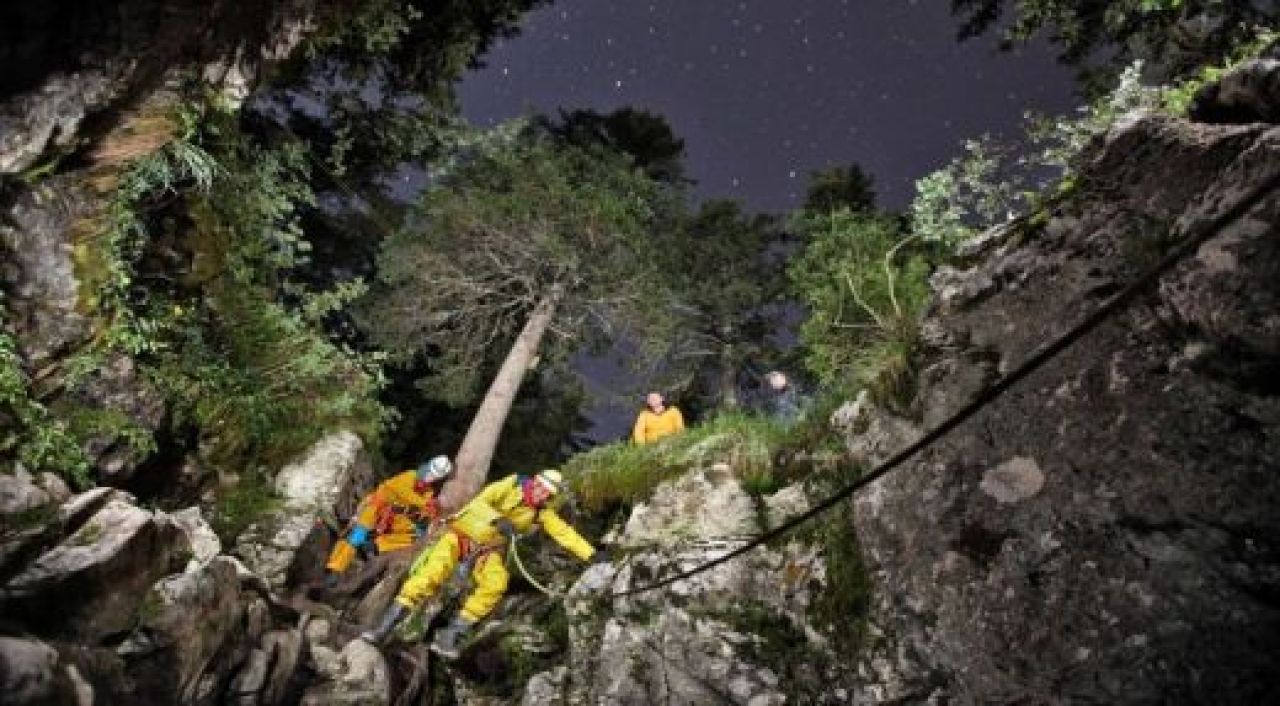 Cea mai mare ciudatenie a Pamantului: Everestul vanatorilor de pesteri! FOTO: Cel mai adanc loc descoperit de oameni!_5