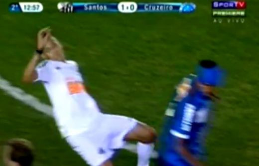 Neymar e actorul perfect! Topul celor mai PENIBILE simulari ... toate intr-un singur meci!