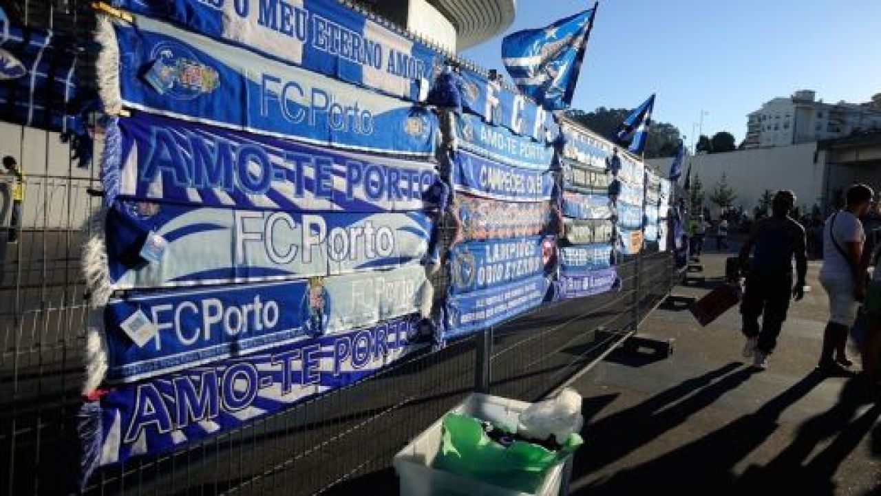 Lucescu, rapus de INCREDIBILUL Hulk! Sahtior a terminat cu doi oameni in minus! FC Porto 2-1 Sahtior! Vezi fazele meciului!_4