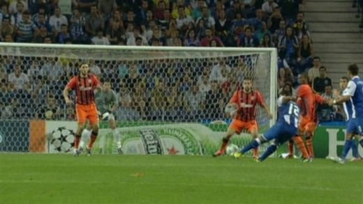 Lucescu, rapus de INCREDIBILUL Hulk! Sahtior a terminat cu doi oameni in minus! FC Porto 2-1 Sahtior! Vezi fazele meciului!_13