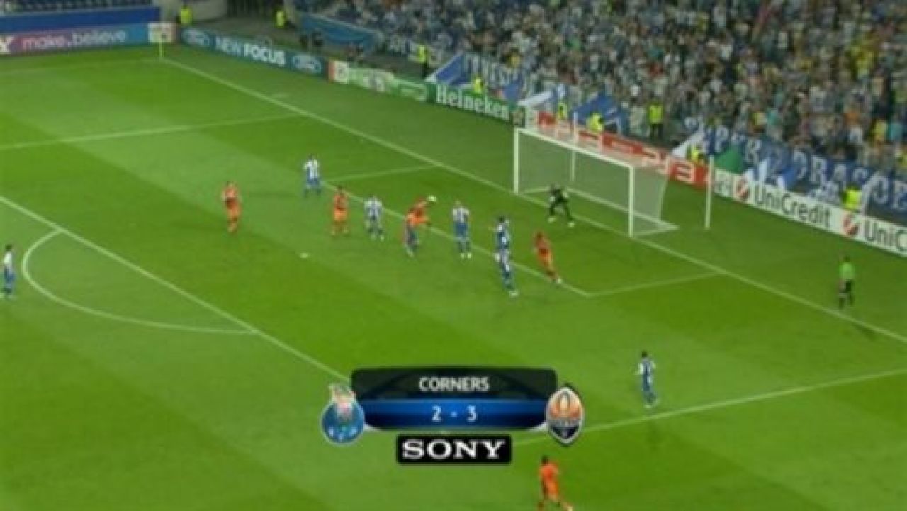 Lucescu, rapus de INCREDIBILUL Hulk! Sahtior a terminat cu doi oameni in minus! FC Porto 2-1 Sahtior! Vezi fazele meciului!_17