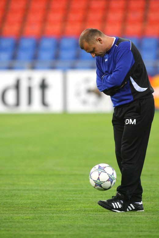 FOTO / Otelul s-a antrenat pe stadionul din Basel! Ce a declarat Munteanu la conferinta!_5