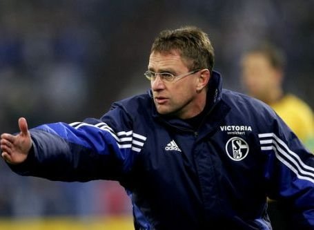 Ce veste! Un portar cu 4 meciuri in ultimii 4 ani sau un pusti de care nu stie nici Wikipedia! Cine apara poarta lui Schalke: