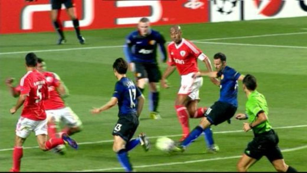 Pace in Manchester! Miliardarii de la City si United au luat doar un punct la debutul in Liga! City 1-1 Napoli si Benfica 1-1 United_5