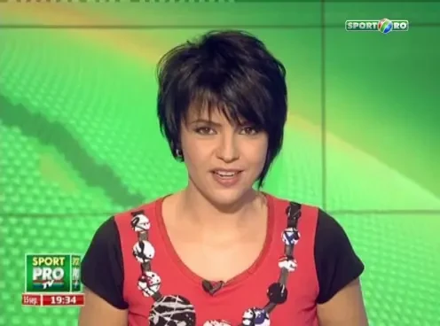 SUPER VIDEO: "Becali e imparatul!" O fana NEBUNA dupa Becali a vrut sa-l RAPEASCA inainte de Steaua - Schalke :))