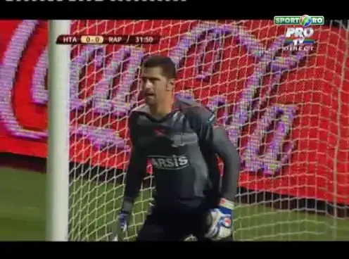 SUPER VIDEO: Dani Coman a avut interventia serii in Europa League! A scos mingea de doua ori de pe linia portii in cateva secunde