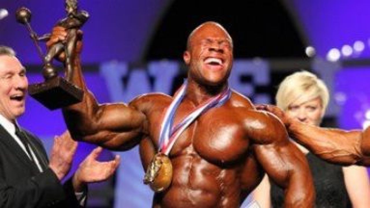 Cel mai MUSCULOS om de pe pamant: Mr. Olympia 2011 are coapsele de doua ori cat Schwarzenegger! FOTO_5