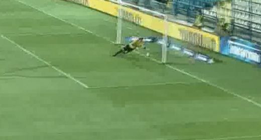 SUPER VIDEO: Cel mai batran portar din Cupa Romaniei a reusit INTERVENTIA anului! Cum a scos mingea de pe linia portii cu Otelul