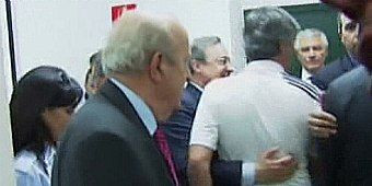 Cum ar fi ca Gigi sa-l imbratiseze pe Levy dupa eliminarea cu Sanatatea?! Gestul GALACTIC al lui Florentino Perez l-a lasat masca pe Mourinho: