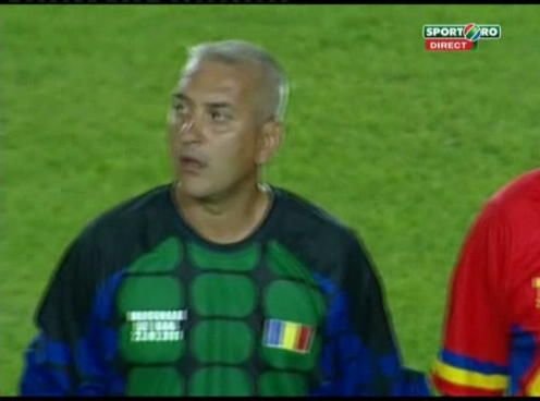 VIDEO! Tot stadionul a INGHETAT! Vezi cum s-a trait la Ploiesti PRIMUL IMN cantat pe noua arena OZN a Petrolului