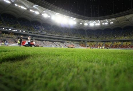 Jucatorii Benficai, impresionati de gazonul de pe National Arena! Cine este jucatorul roman care le da fiori portughezilor: