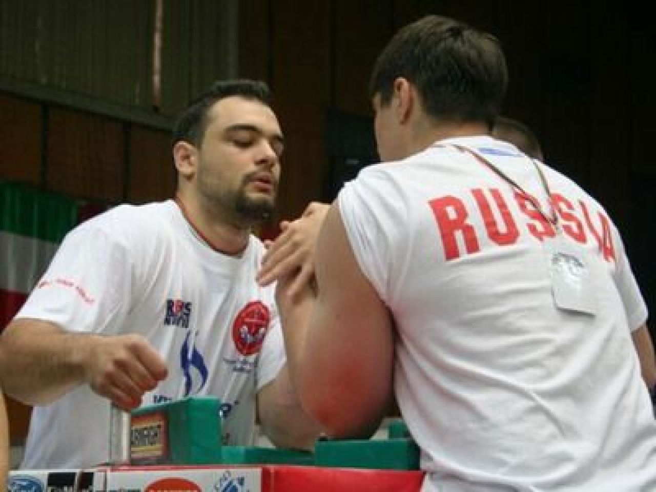 MONSTRUL care l-a rapus pe Ion Oncescu nu isi mai gaseste manusile :) Vezi cum arata!_3