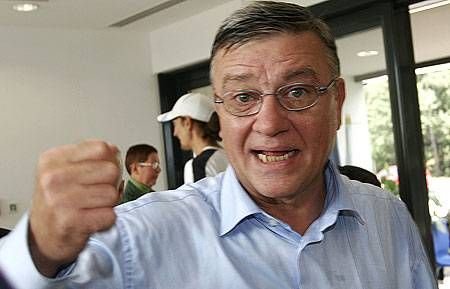 150.000&euro; SPAGA pentru arbitrii? Nasu cere LINISTE daca nu exista dovezi! Mesajul lui Sandu pentru patronii din Liga I: