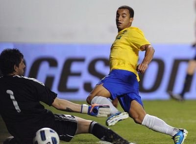 VIDEO! Liverpool vrea noua senzatie din Brazilia si ofera 22mil &euro;! Vezi reusita cu Argentina dupa o cursa NEBUNA!&nbsp;
