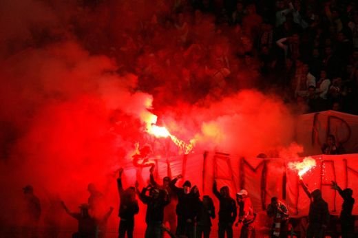 Liga cu stadioanele GOALE! Regula care i-ar TERMINA pe ultrasii din Bucuresti: vor fi EVACUATI la prima injuratura!