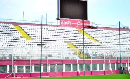 Rapid a facut cel mai tare transfer! Lucescu a mutat echipa pe Highbury si pregateste imnul de Liga! Rapid e ACASA intr-un singur loc:_2