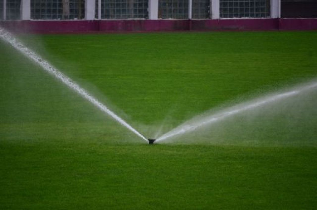 Rapid a facut cel mai tare transfer! Lucescu a mutat echipa pe Highbury si pregateste imnul de Liga! Rapid e ACASA intr-un singur loc:_4