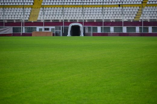 Rapid a facut cel mai tare transfer! Lucescu a mutat echipa pe Highbury si pregateste imnul de Liga! Rapid e ACASA intr-un singur loc:_5