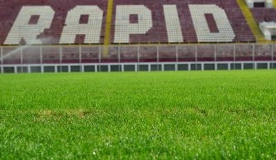 Rapid a facut cel mai tare transfer! Lucescu a mutat echipa pe Highbury si pregateste imnul de Liga! Rapid e ACASA intr-un singur loc:_17
