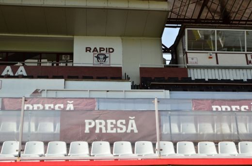 Rapid a facut cel mai tare transfer! Lucescu a mutat echipa pe Highbury si pregateste imnul de Liga! Rapid e ACASA intr-un singur loc:_16