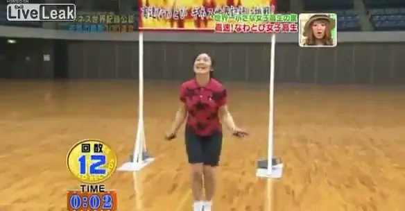 Uita-te atent la privirea ei: Poti sa ghicesti ce record mondial a batut?