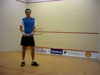 IDIOTUL ZILEI: O minge de tenis care a prins 281 km/h s-a oprit in spatele lui! Vezi ce a patit: