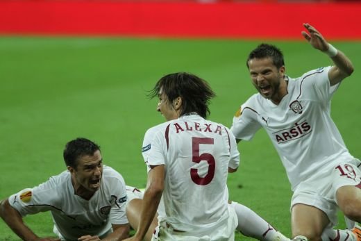 In sfarsit! Copos si jucatorii s-au pus de acord intr-o privinta! Nu implica bani! :) Ce gest vor face daca ies campioni la vara: