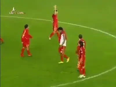 NIMENI nu ar trebui sa aiba atata putere: 27 de secunde care iti vor reaprinde pasiunea pentru fotbal!